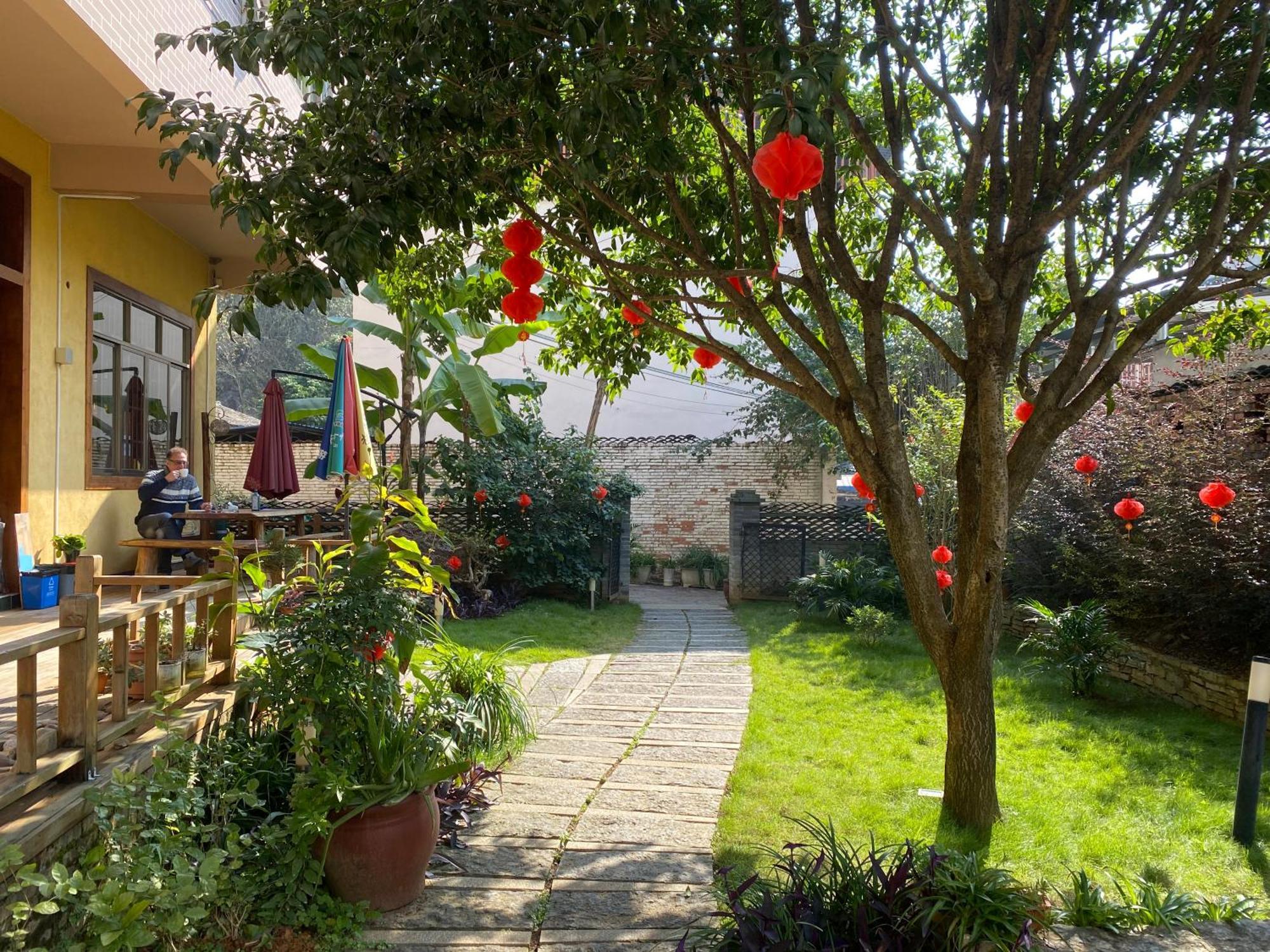 Yangshuo Eden Inn Exterior photo